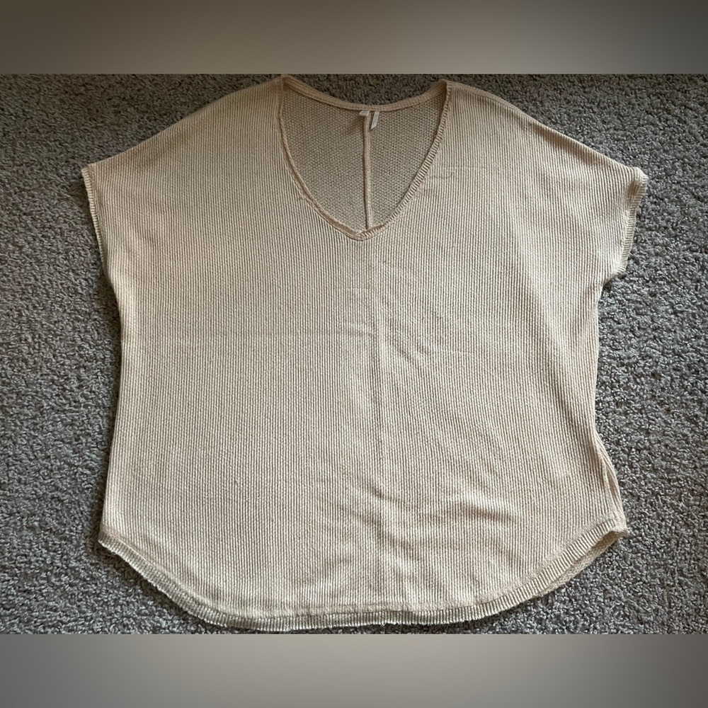 Urban Outfitters V-Neck Shirt